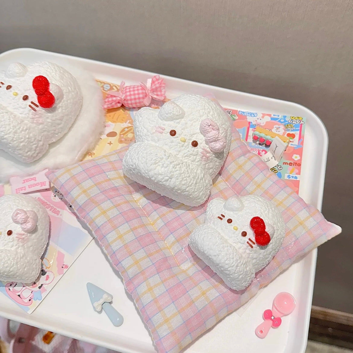 kitty Glove Squishy Stress Relief Decompression Toy