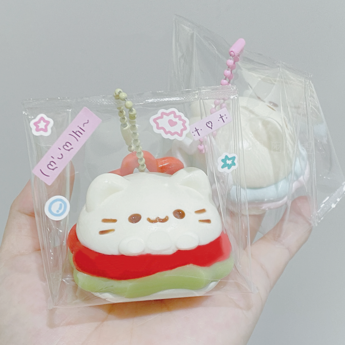 Kitty Burger Keychain Squishy Stress Relief Decompression Toy w/o Flocking