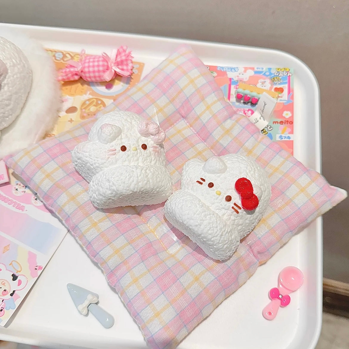 kitty Glove Squishy Stress Relief Decompression Toy