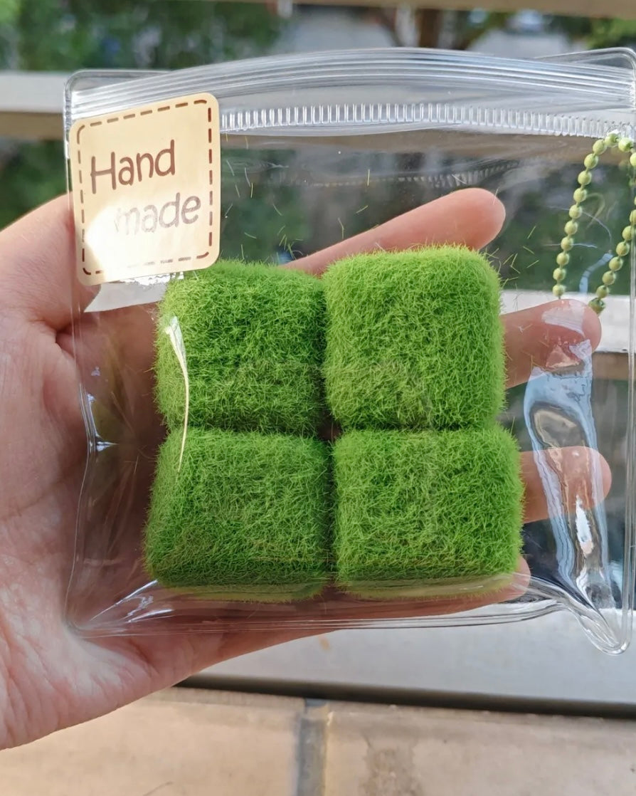 4Pcs Moss Ball/Cube Relief Decompression Toy