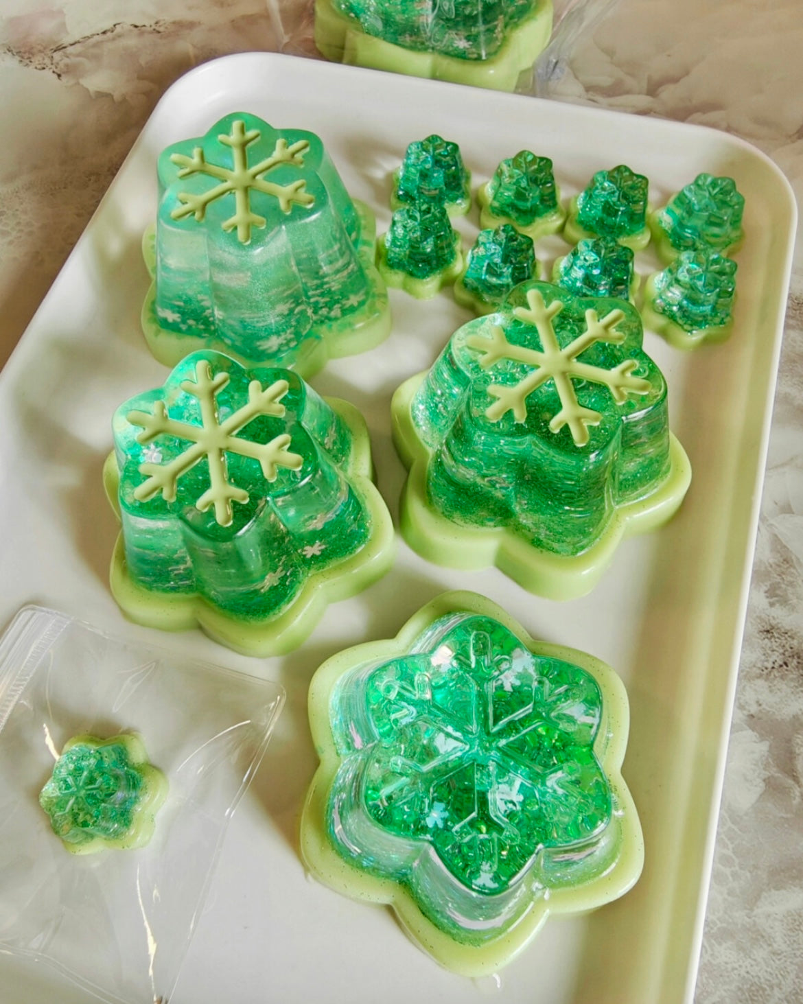 Snowflakes Pudding Squishy Stress Relief Decompression Toy ...