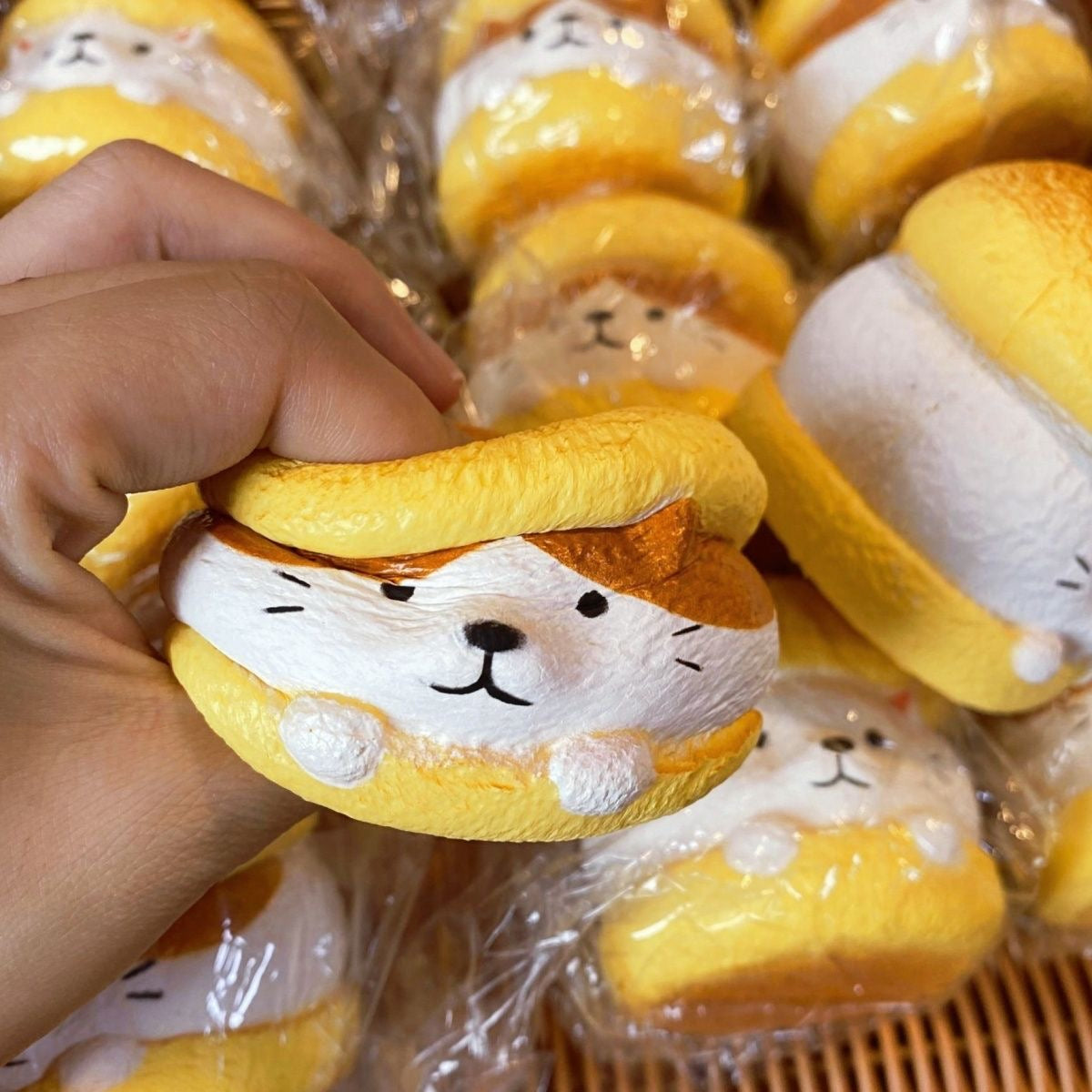 Slow Rising Squishy Kitty Burger Stress Relief Decompression Toy