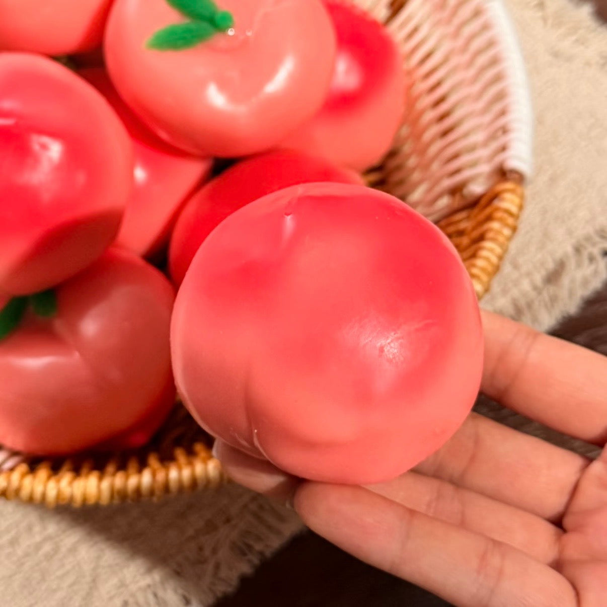 Crunchy Peach Stress Ball Squishy Stress Relief Decompression Toy