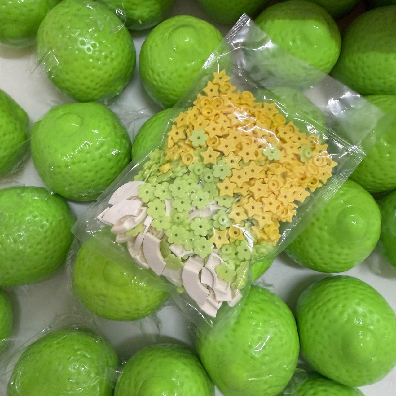 Color Changing Lime Stress Ball Squishy Stress Relief Decompression Toy