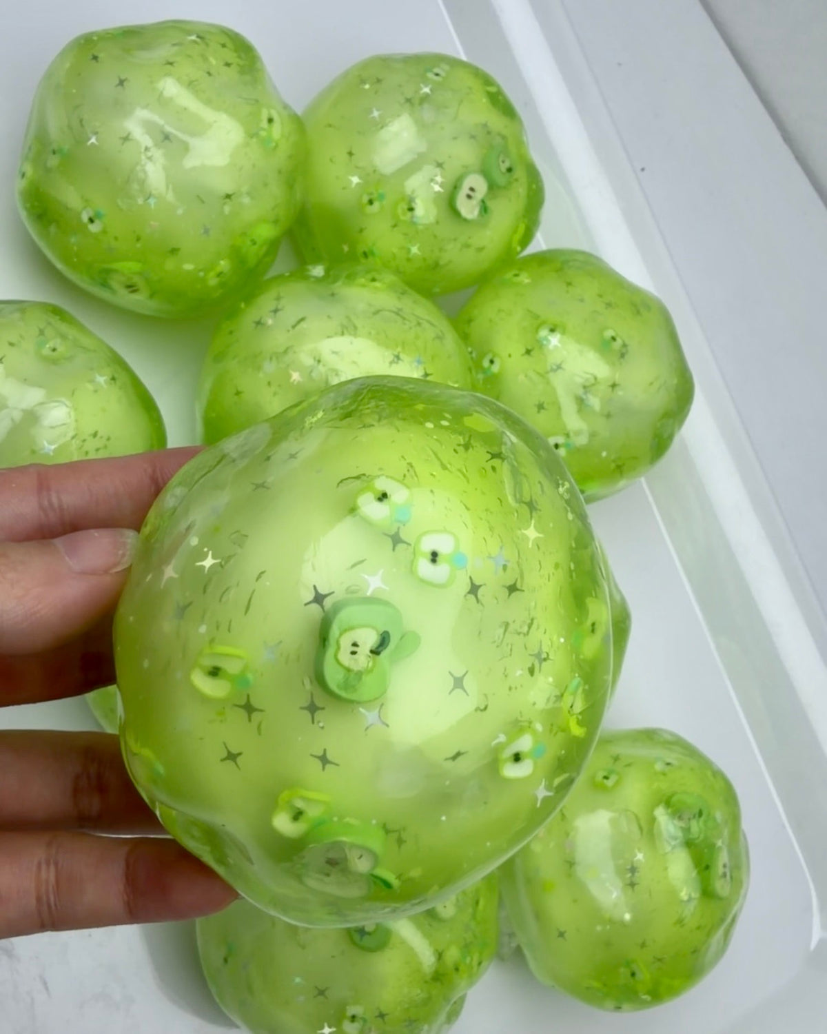 Apple Cracking Ball Stress Ball Squishy Stress Relief Fidget Toy